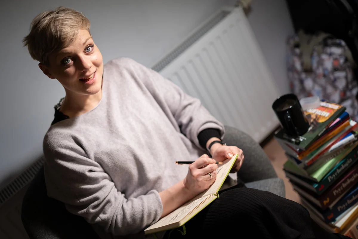 Olga Anusiewicz podczas przygotowania do rozmowy